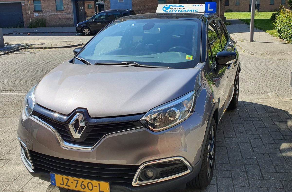 Renault-lesauto van Rijschool Dynamic